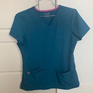 Like new HeartSoul Women’s Pitter Patter V-neck scrub top, Caribbean blue, Sz M